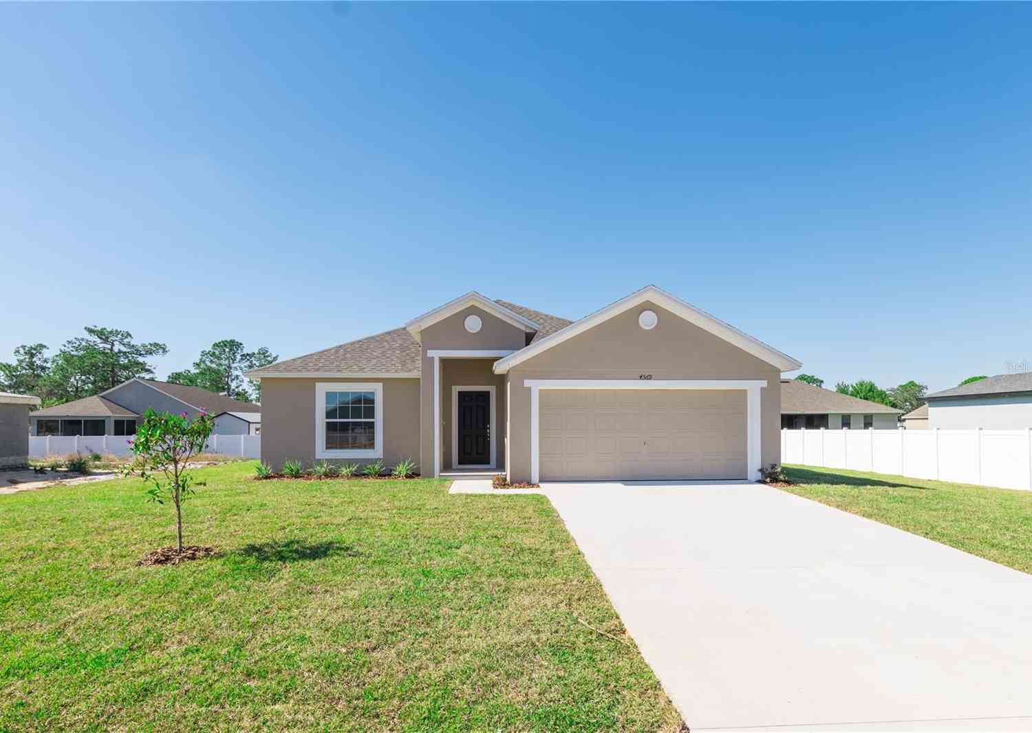 Homes For Sale - 4569 San Lorenzo Drive<br/> SEBRING, FL 33872