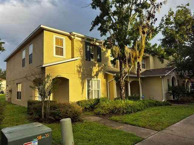 Townhouse For Sale - 6913 Marble Fawn Place<br/> RIVERVIEW, FL 33578