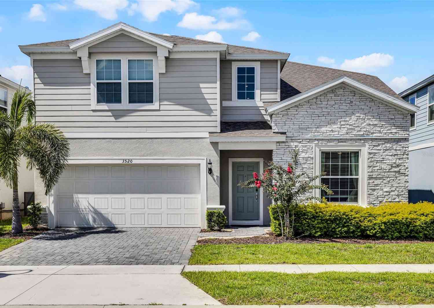 Homes For Sale - 3520 Lavender Drive<br/> DAVENPORT, FL 33897