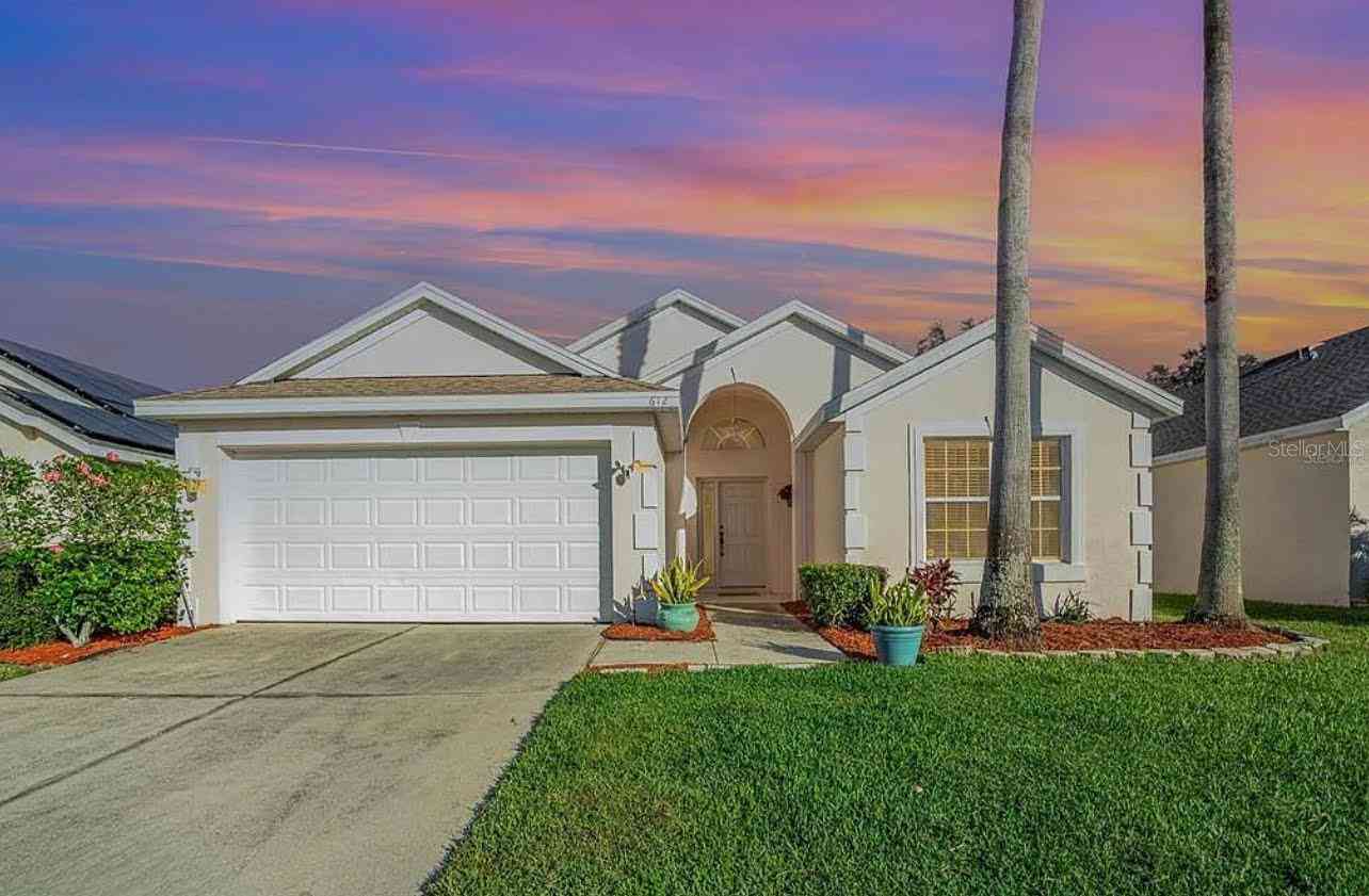 Homes For Sale - 612 Troon Circle<br/> DAVENPORT, FL 33897