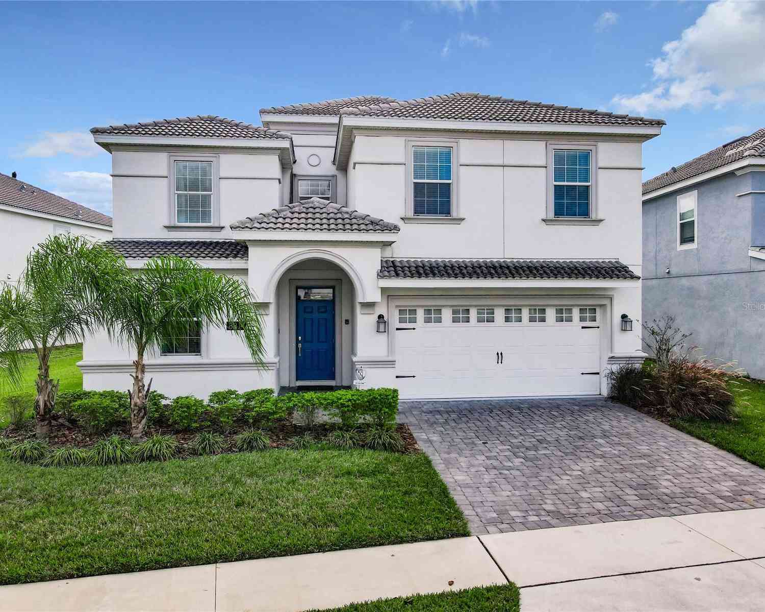 Homes For Sale - 8814 Interlocking Court<br/> DAVENPORT, FL 33896