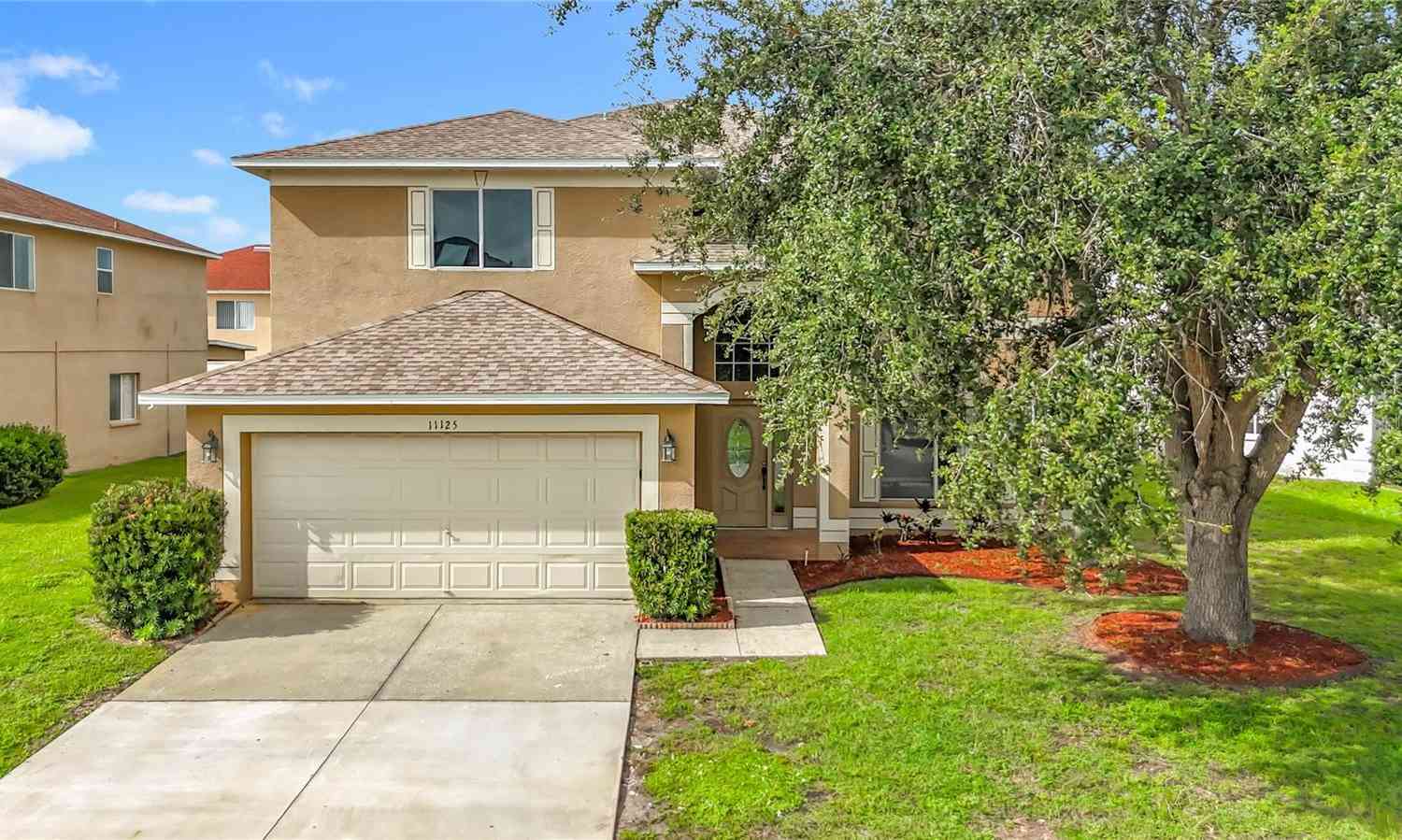 Homes For Sale - 11125 Sailbrooke Drive<br/> RIVERVIEW, FL 33579