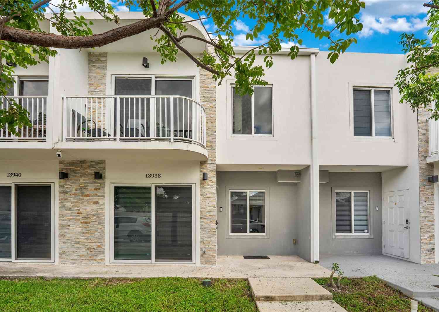Townhouse For Sale - 13938 SW 259 Way<br/> HOMESTEAD, FL 33032