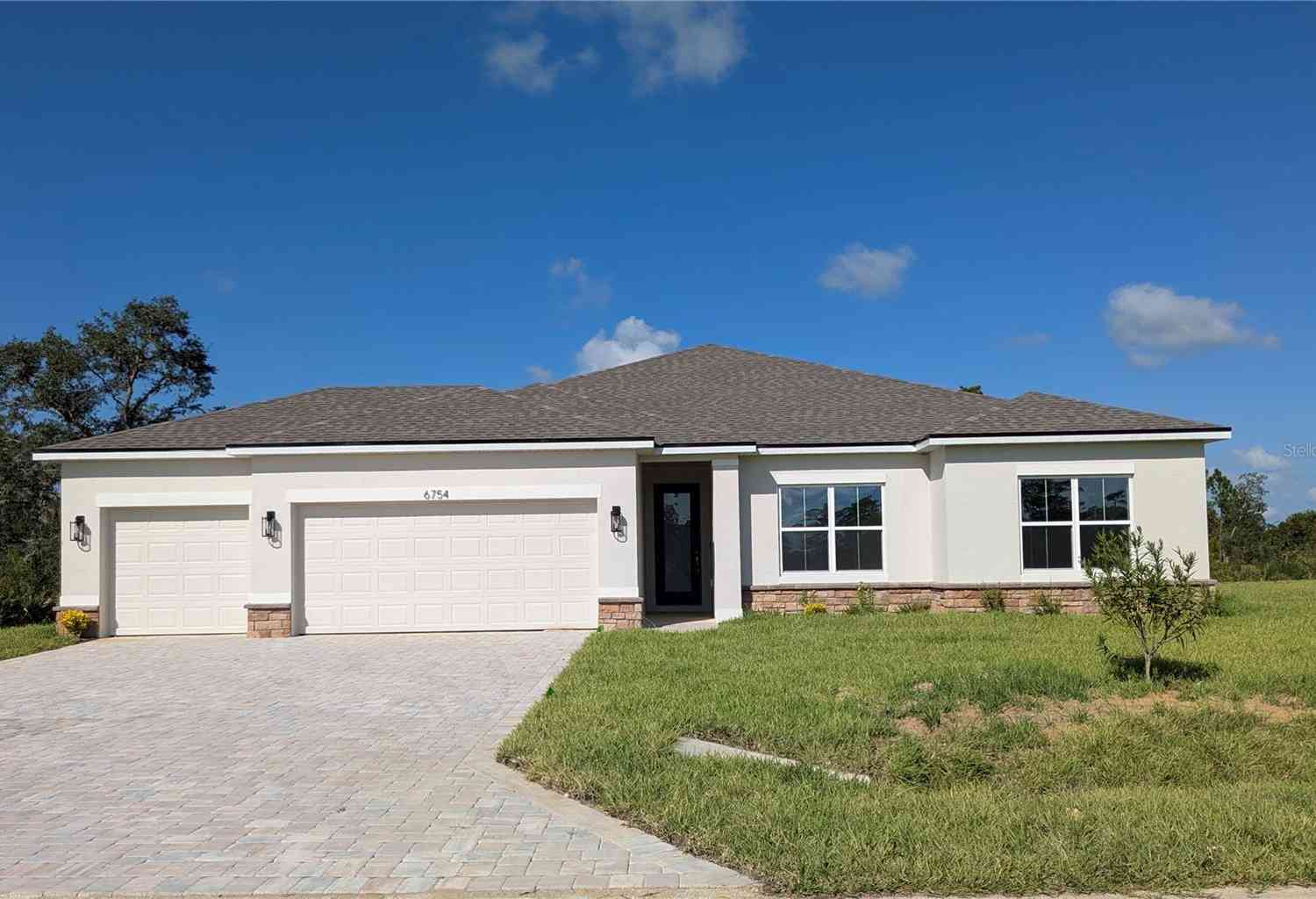 Homes For Sale - 6754 Coconut Grove Drive<br/> SEBRING, FL 33872