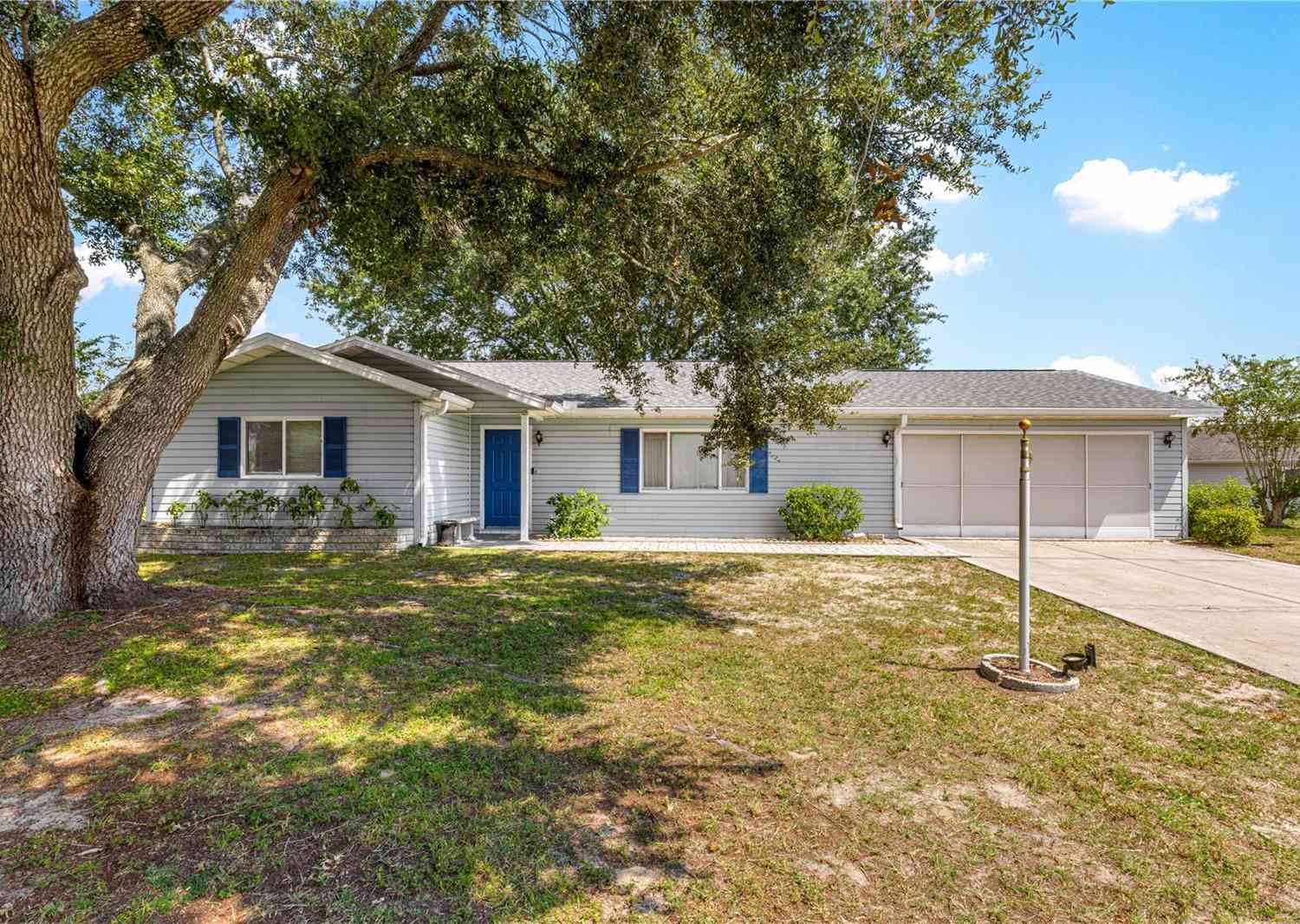 Homes For Sale - 17733 SE 95th Circle<br/> SUMMERFIELD, FL 34491