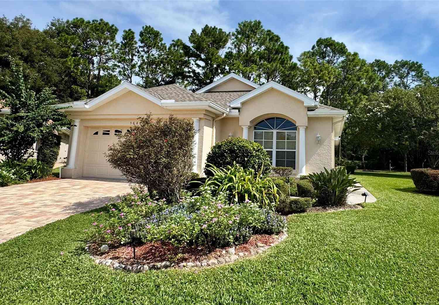 Homes For Sale - 5688 Legend Hills Lane<br/> SPRING HILL, FL 34609