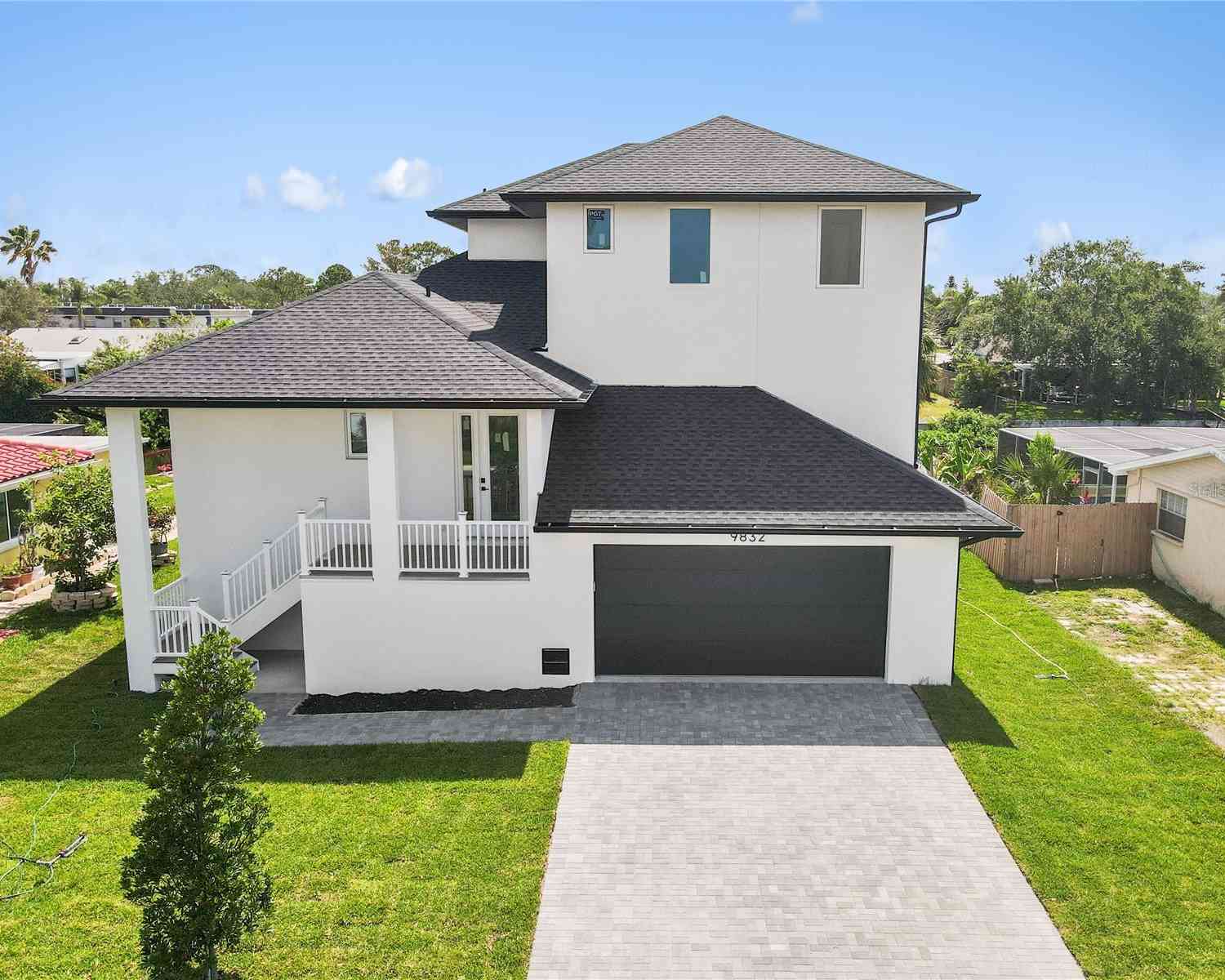 Homes For Sale - 9832 Island Harbor Drive<br/> PORT RICHEY, FL 34668