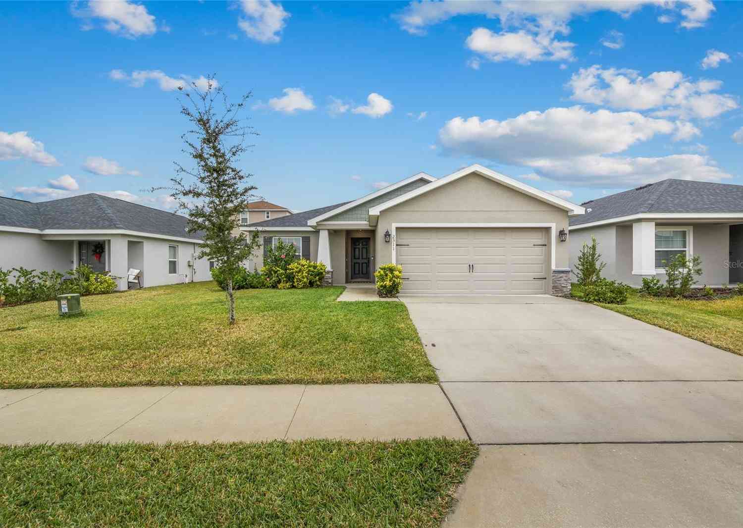 Homes For Sale - 2311 Sunset Way<br/> DAVENPORT, FL 33837