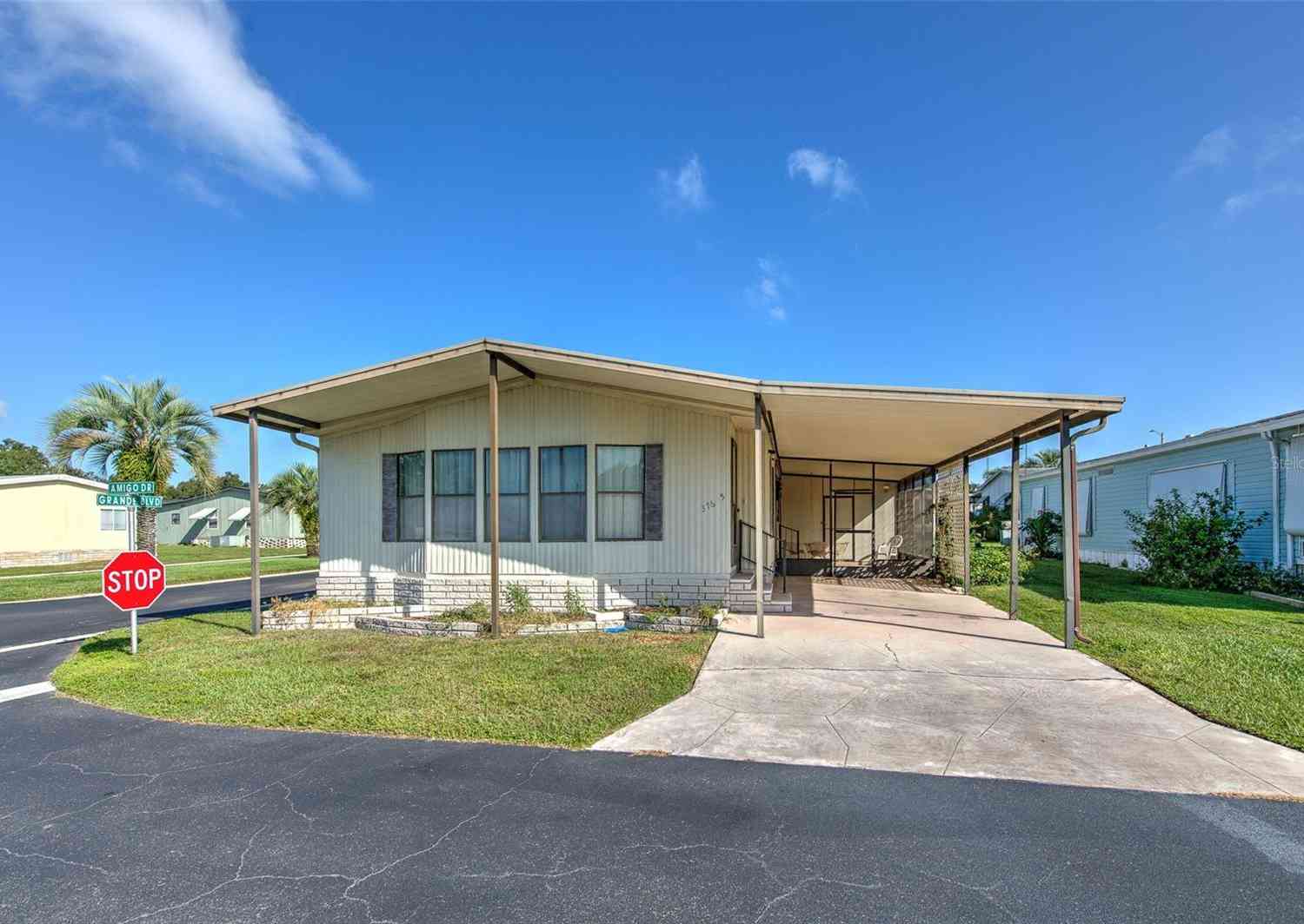 Mobile Home For Sale - 37605 Amigo Drive<br/> ZEPHYRHILLS, FL 33541
