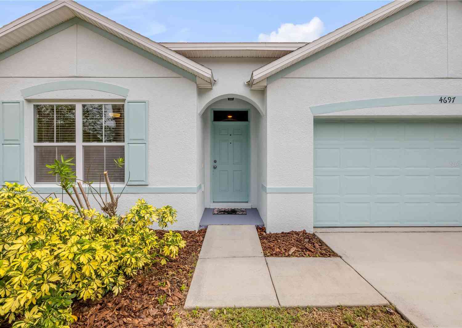 Homes For Sale - 4697 Bayfield Harbor Lane<br/> EDGEWATER, FL 32141