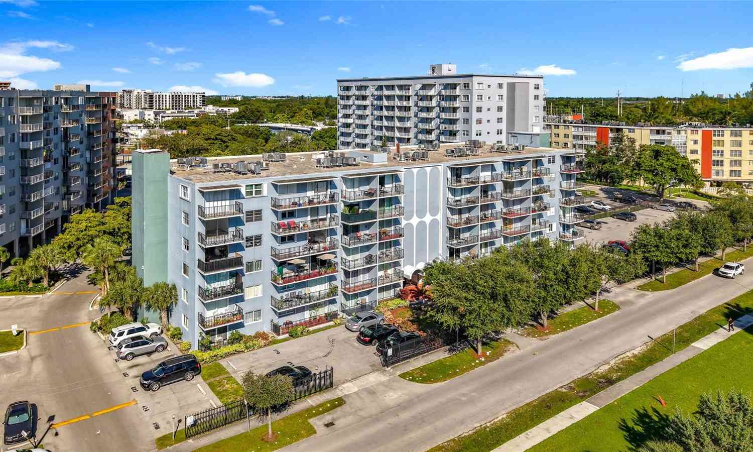 Condo For Sale - 12500 NE 15th Avenue #105<br/> NORTH MIAMI, FL 33161