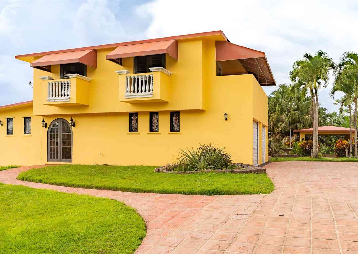 Homes For Sale - 1 KM 49.0 Calle 2 #D9<br/> CAYEY, PR 00736