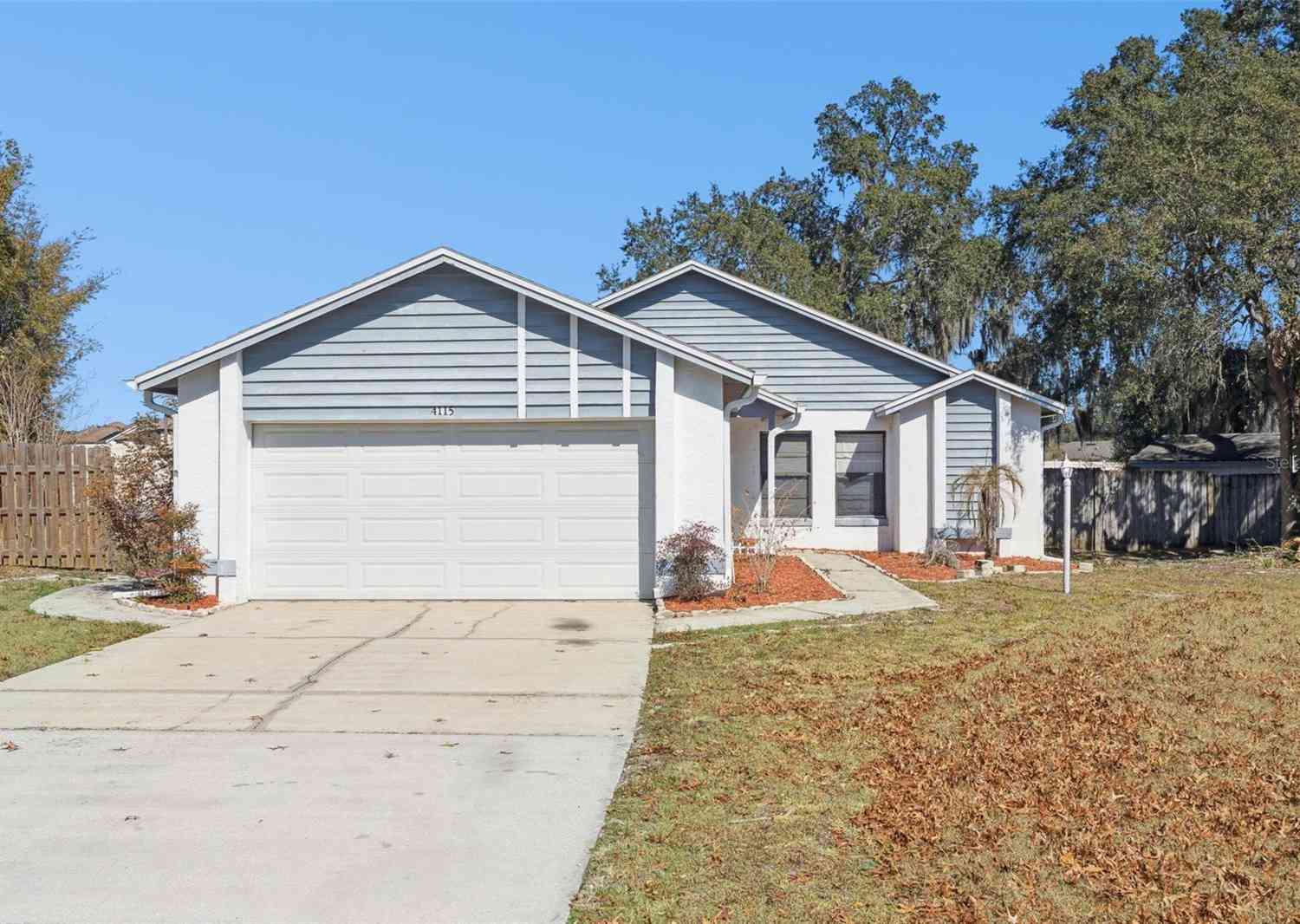 Homes For Sale - 4115 Buglers Rest Place<br/> Seminole County, CASSELBERRY, FL 32707