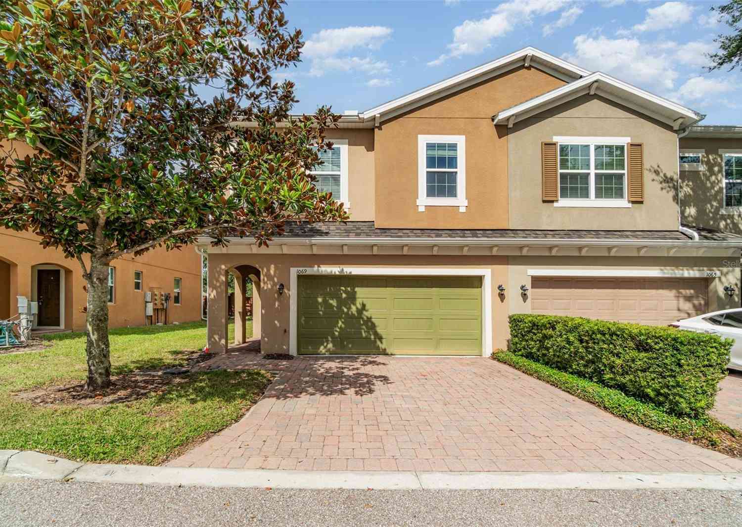 Townhouse For Sale - 1069 Palma Verde Place<br/> APOPKA, FL 32712