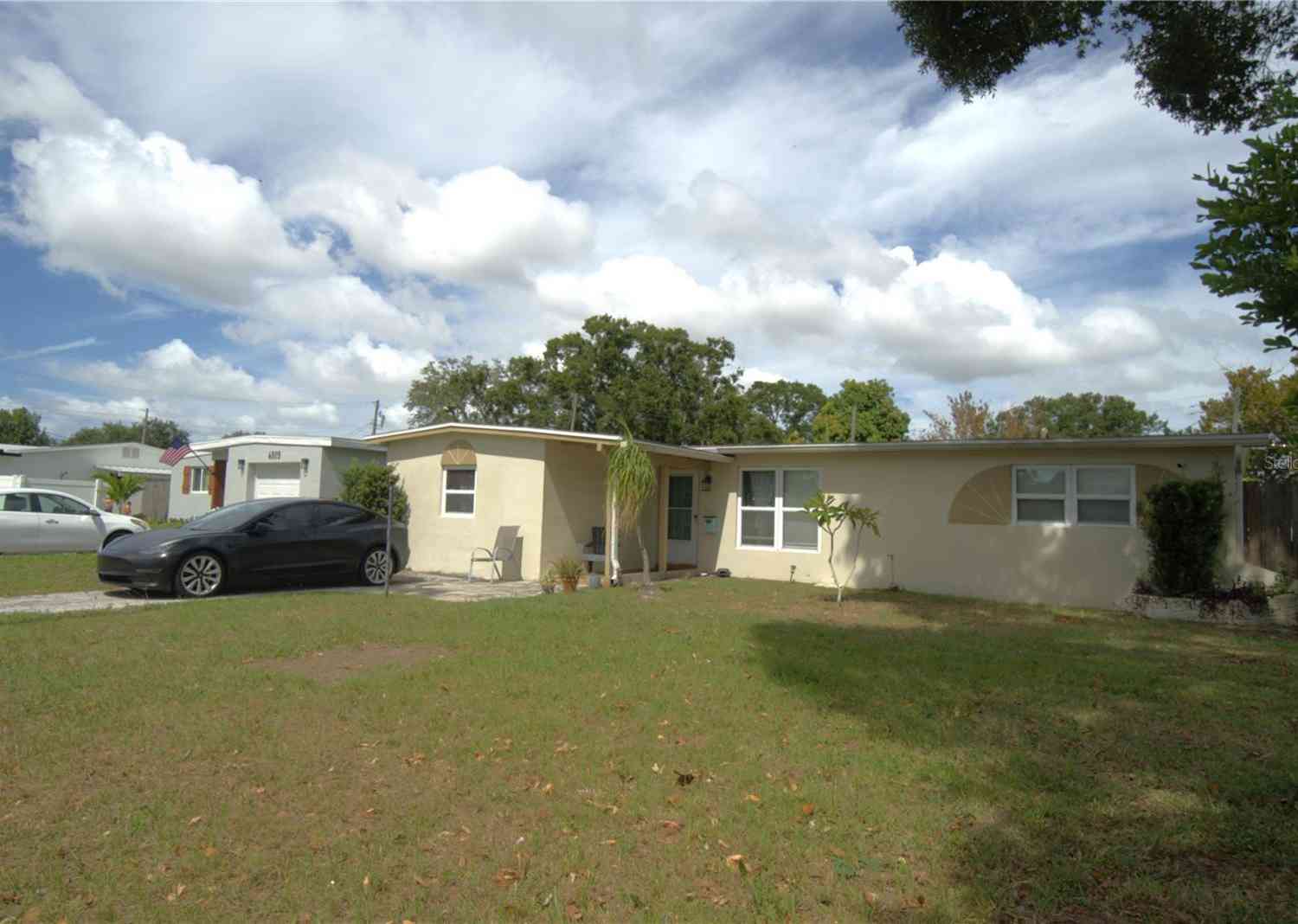 Homes For Sale - 4801 28th Avenue<br/> Pinellas County, Saint Petersburg, FL 33713