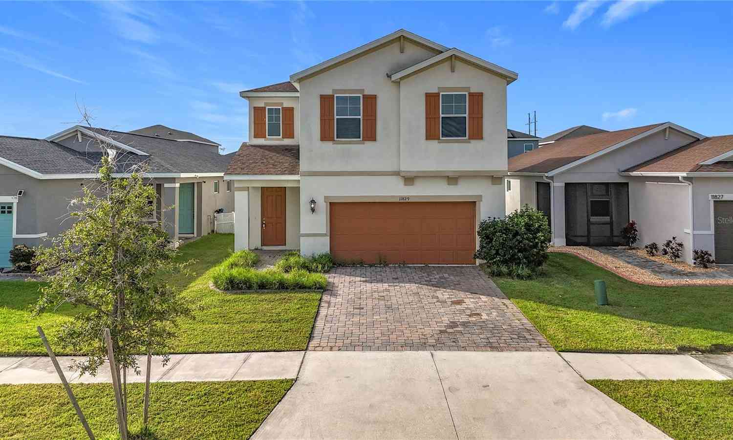Homes For Sale - 11829 Clare Hill Avenue<br/> RIVERVIEW, FL 33579