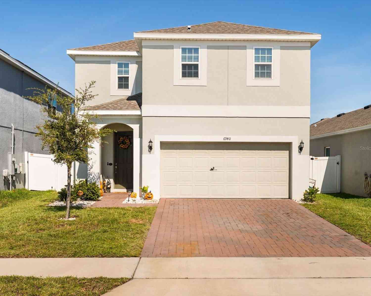 Homes For Sale - 6940 Church Lake Street<br/> GROVELAND, FL 34736