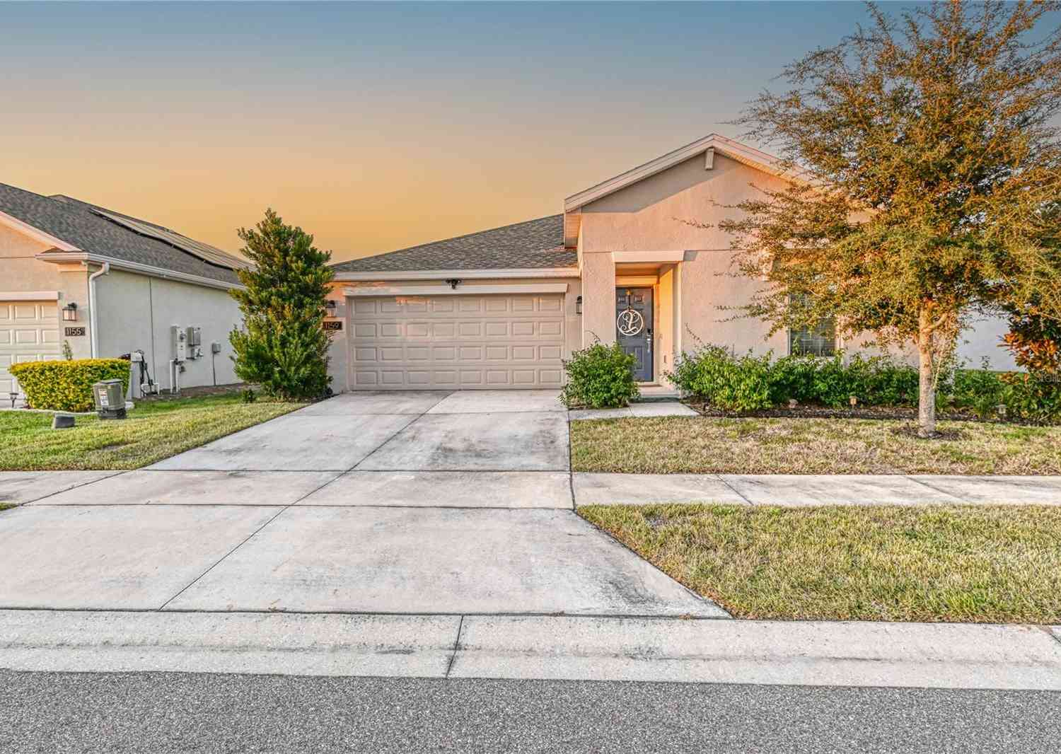Homes For Sale - 1159 Pomelo Street<br/> DAVENPORT, FL 33837