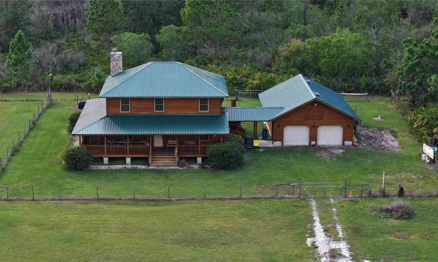 Homes For Sale - 11650 Old Grade Road<br/> POLK CITY, FL 33868
