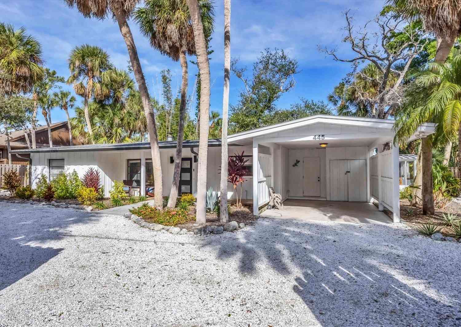 Homes For Sale - 445 Reid Street<br/> SARASOTA, FL 34242