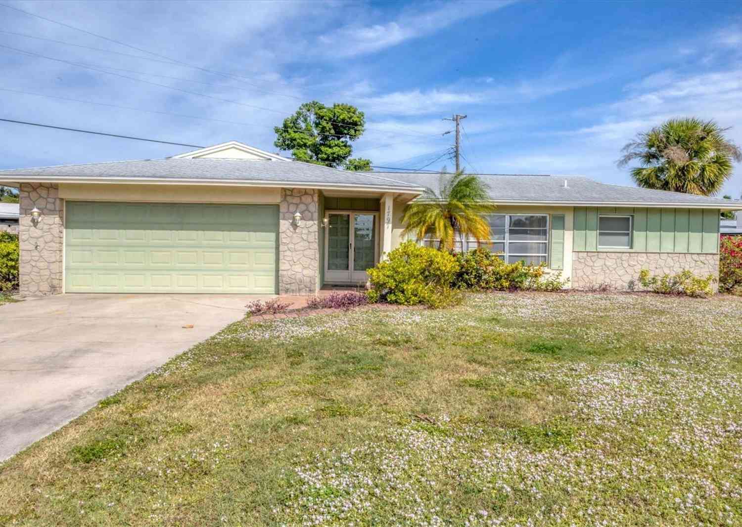 Homes For Sale - 1797 Pomelo Drive<br/> VENICE, FL 34293