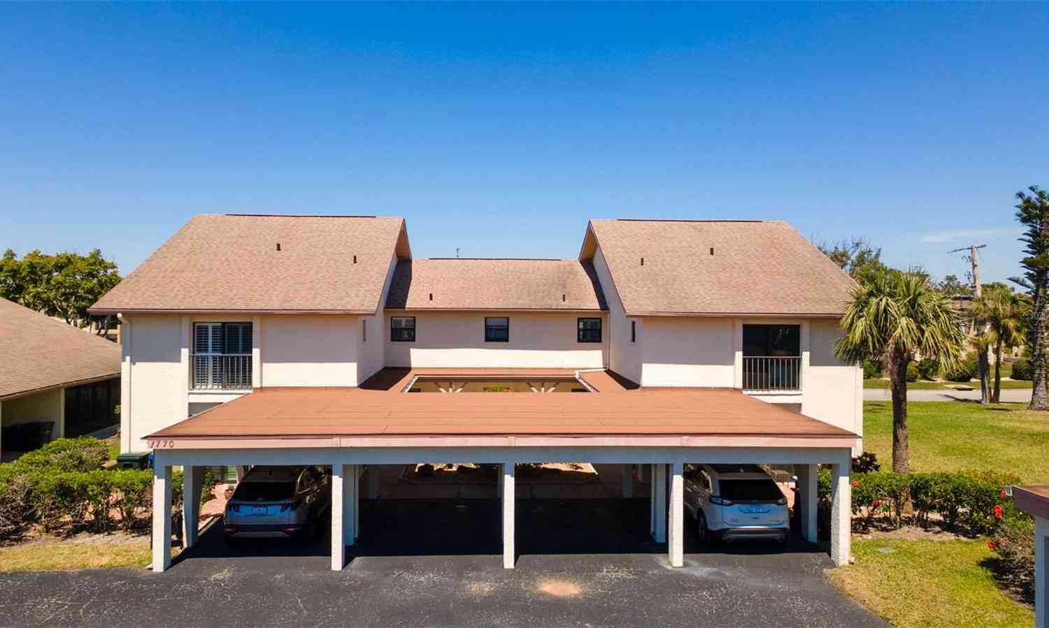 Condo For Sale - 1770 Lake Place #1770D<br/> VENICE, FL 34293