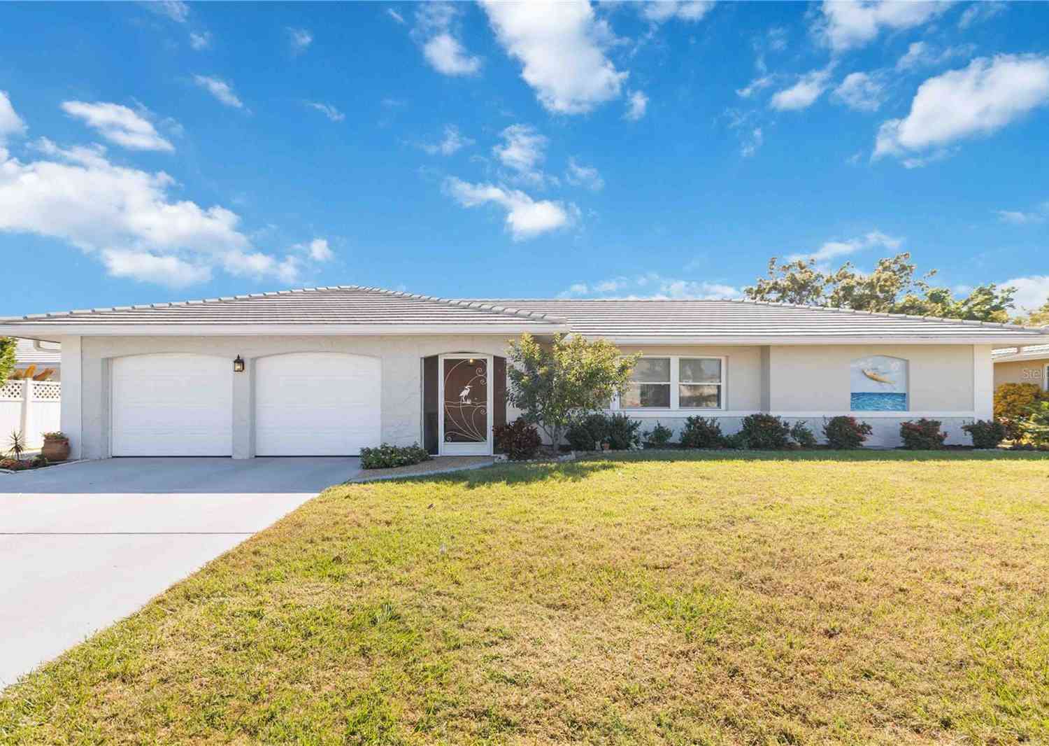 Homes For Sale - 3363 Sheffield Circle<br/> SARASOTA, FL 34239