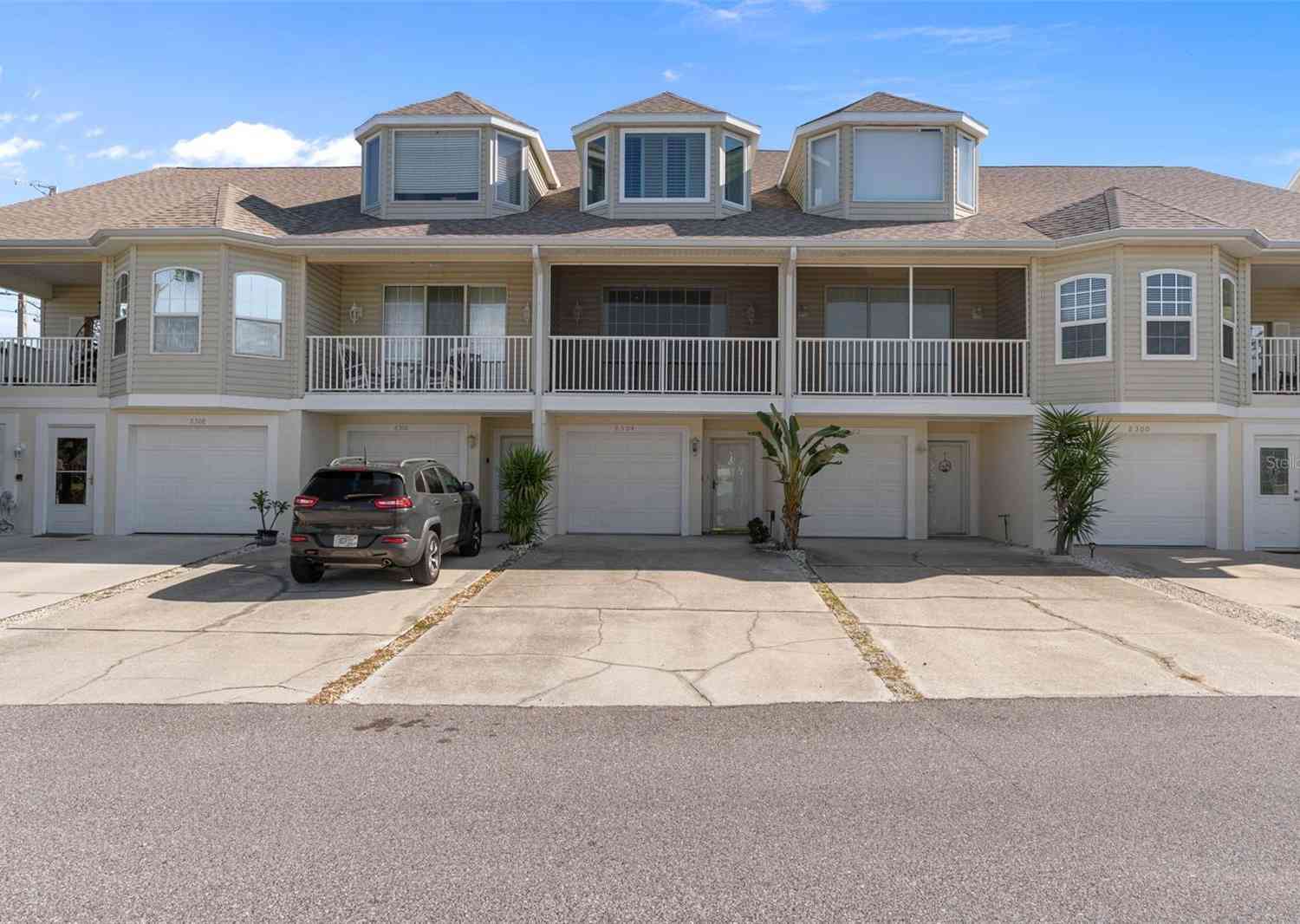 Townhouse For Sale - 8304 Aquila Street<br/> PORT RICHEY, FL 34668