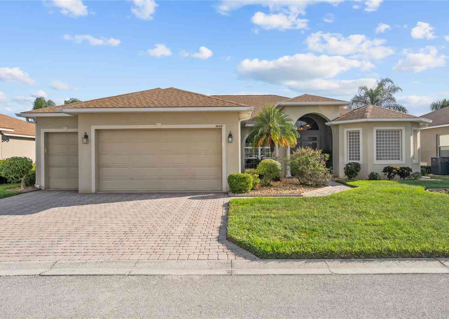 Homes For Sale - 4048 Phoenician Way<br/> WINTER HAVEN, FL 33884