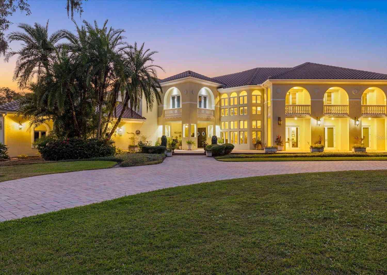 Homes For Sale - 3550 Sarasota Golf Club Boulevard<br/> SARASOTA, FL 34240