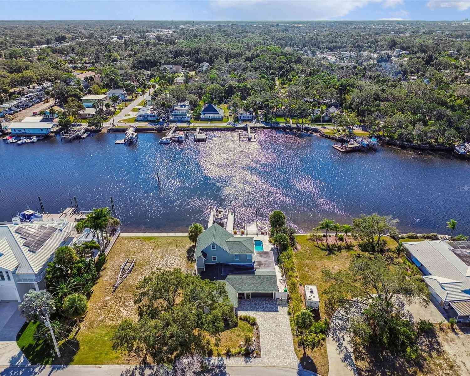 Homes For Sale - 8025 Island Drive<br/> PORT RICHEY, FL 34668