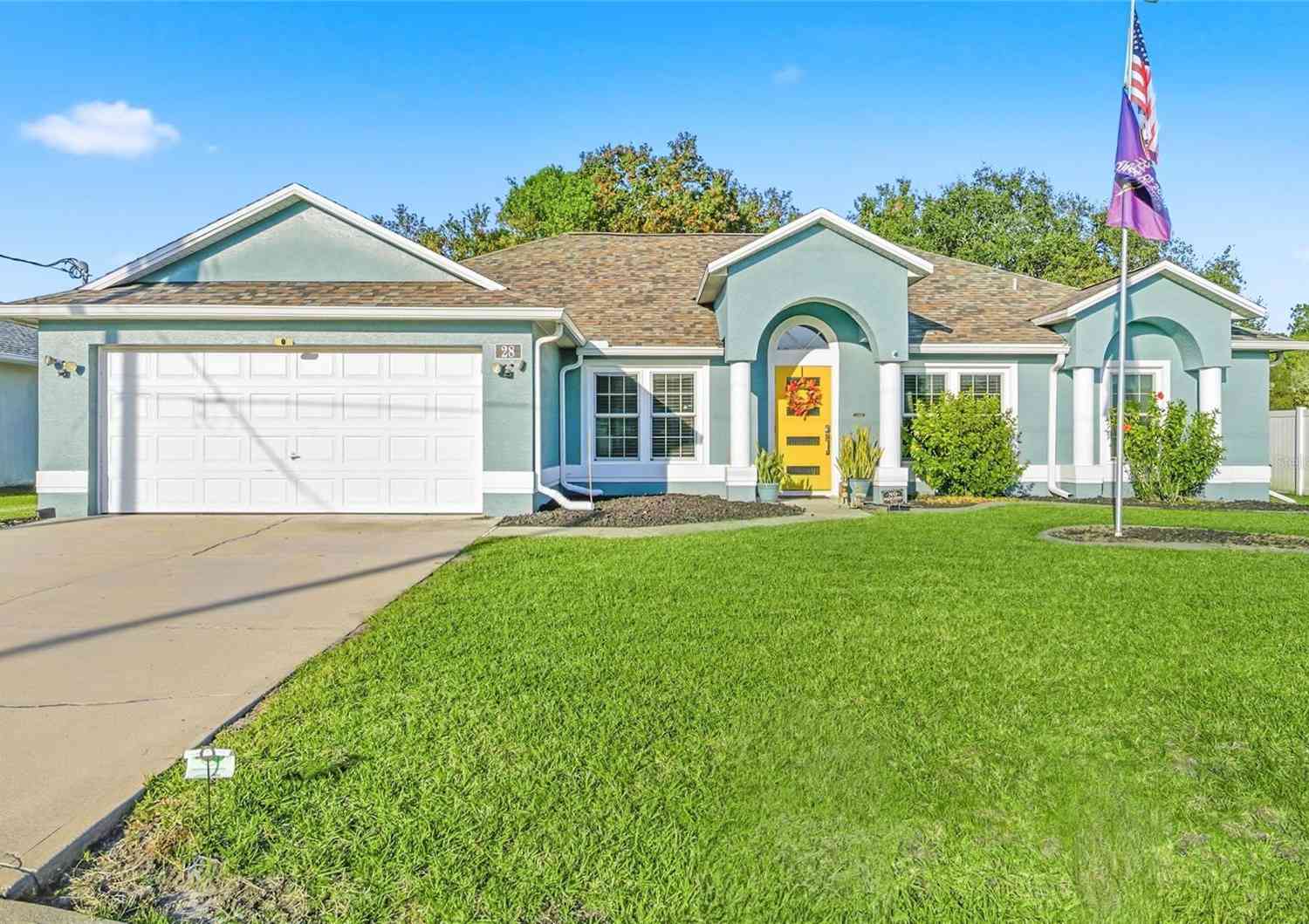 Homes For Sale - 28 Biscay Lane<br/> PALM COAST, FL 32137