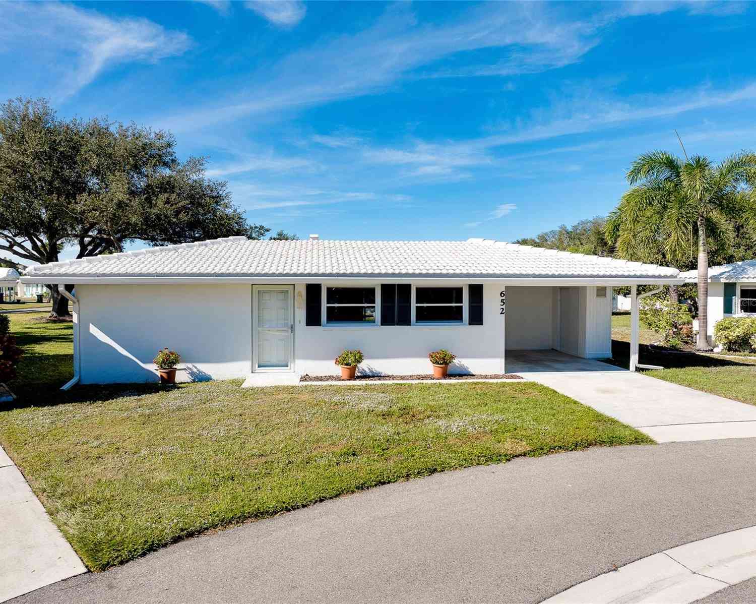 Villa For Sale - 652 Circlewood Drive #T7<br/> VENICE, FL 34293