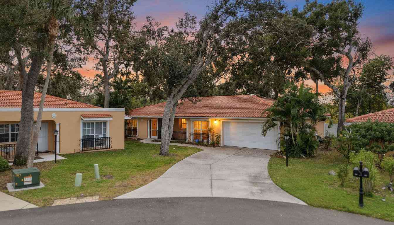 Homes For Sale - 131 49th Court<br/> PALMETTO, FL 34221
