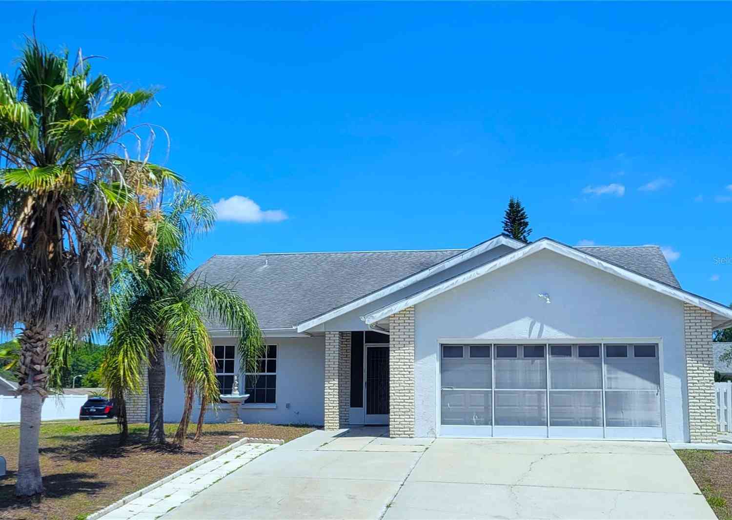 Homes For Sale - 18664 White Pine Circle<br/> HUDSON, FL 34667