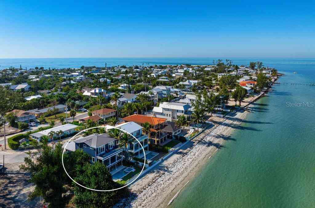 Homes For Sale - 915 N Shore Drive<br/> ANNA MARIA, FL 34216