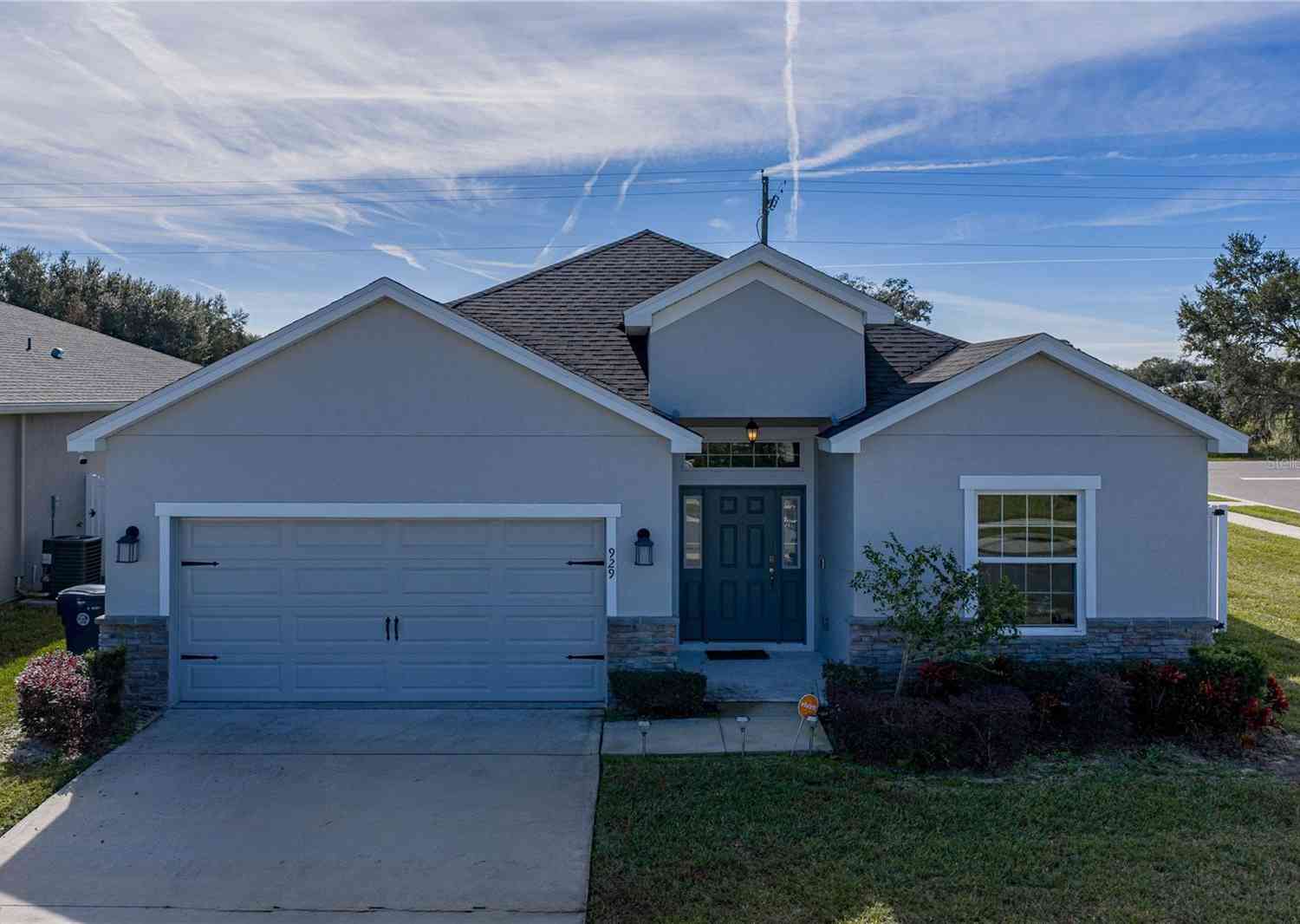 Homes For Sale - 929 Montgomery Lane<br/> POLK CITY, FL 33868