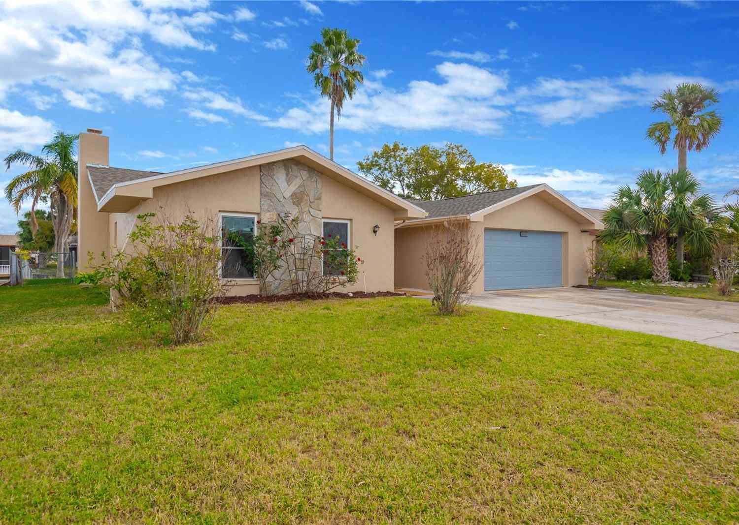 Homes For Sale - 9840 San Sebastian Way<br/> PORT RICHEY, FL 34668