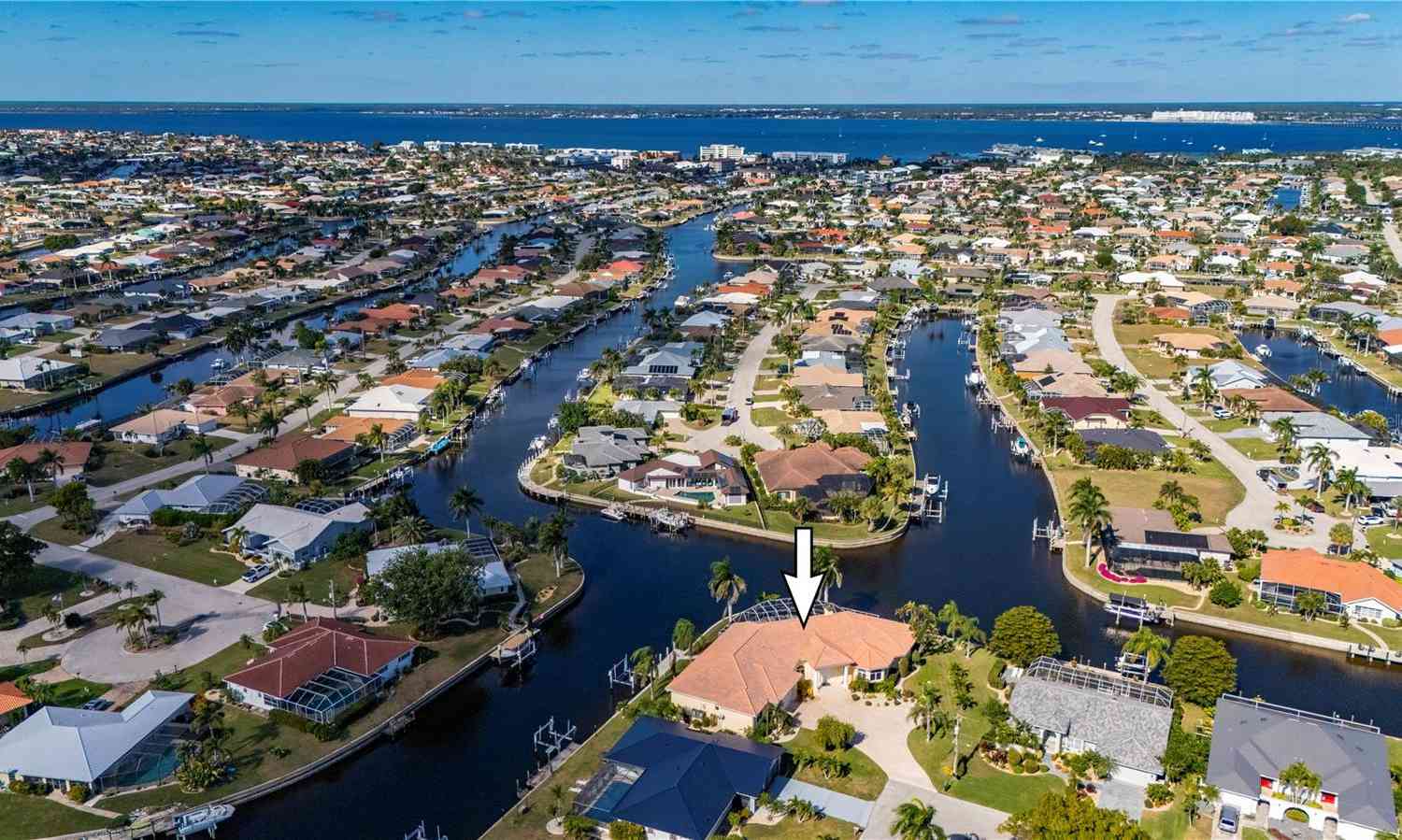 Homes For Sale - 1030 Conecta Drive<br/> PUNTA GORDA, FL 33950