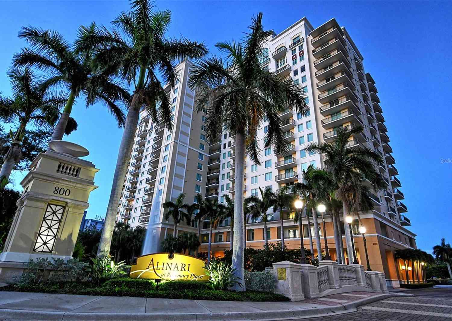 Condo For Sale - 800 N Tamiami Trail #307<br/> SARASOTA, FL 34236