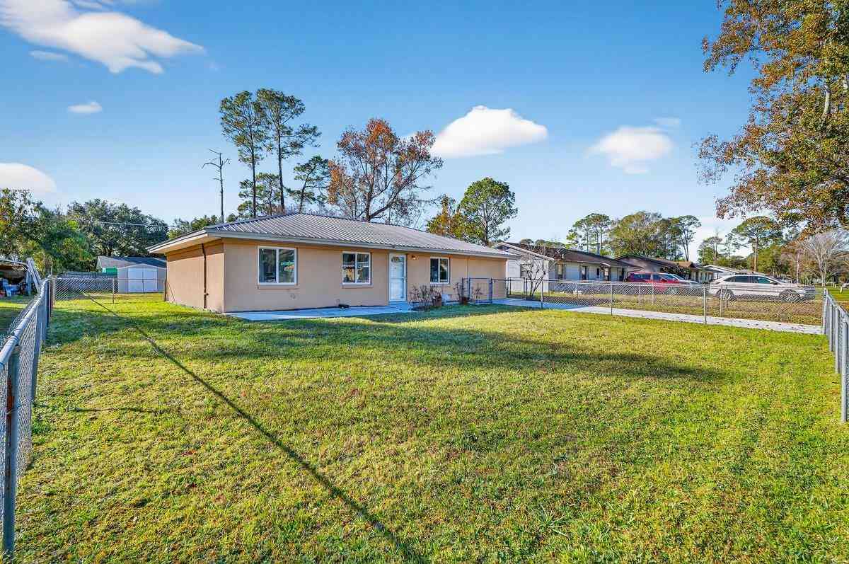 Homes For Sale - 5 General Doolittle Road<br/> DAYTONA BEACH, FL 32124