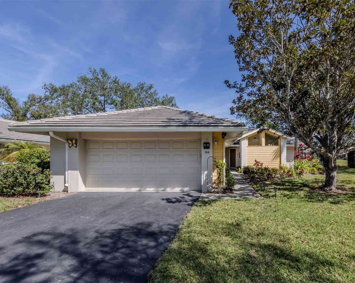 Villa For Sale - 268 Southampton Drive #309<br/> VENICE, FL 34293