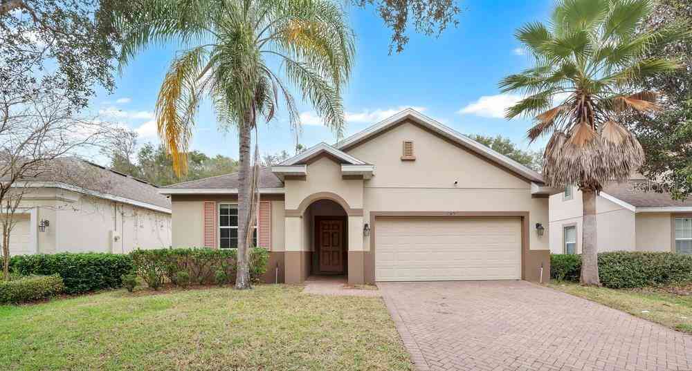 Condo For Sale - 680 Preakness Cir<br/> DELAND, FL 32724