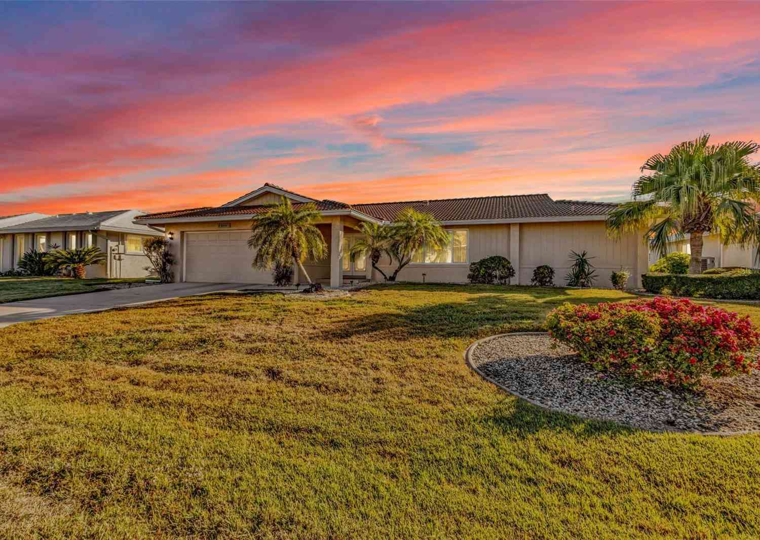 Homes For Sale - 944 Genoa Court<br/> PUNTA GORDA, FL 33950