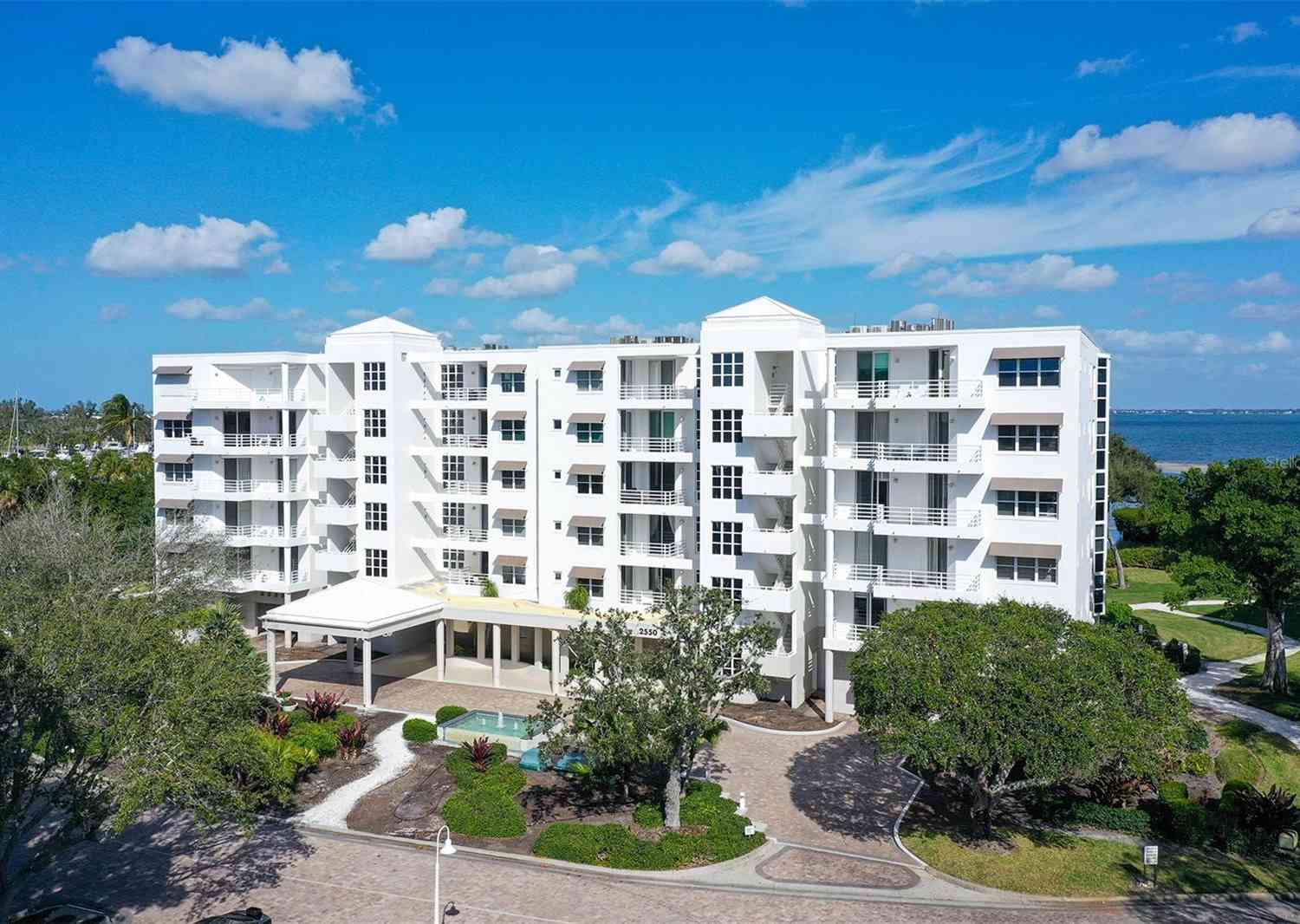 Condo For Sale - 2550 Harbourside Drive #324<br/> LONGBOAT KEY, FL 34228