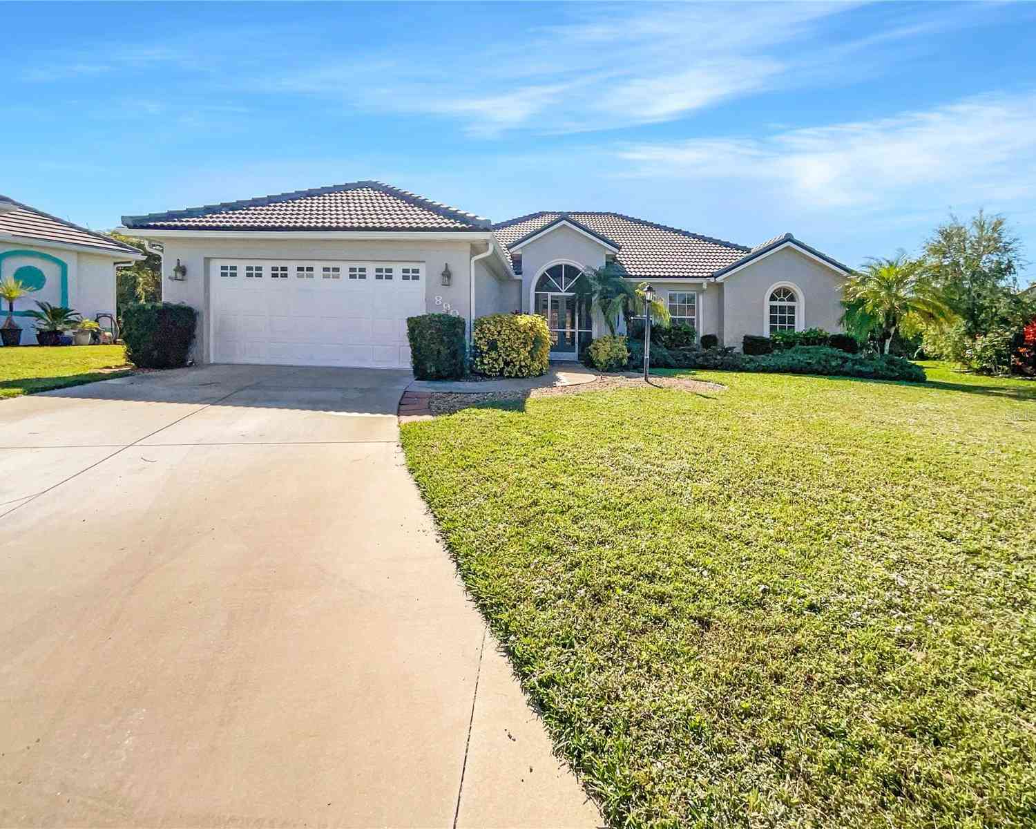 Homes For Sale - 890 Morgan Towne Way<br/> VENICE, FL 34292