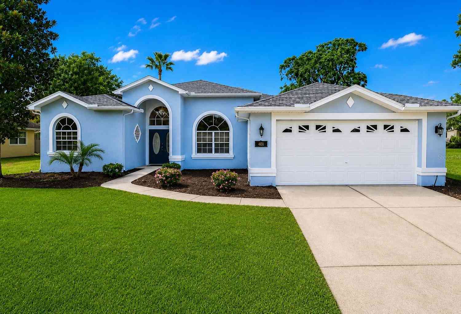 Homes For Sale - 14178 Pullman Drive<br/> SPRING HILL, FL 34609