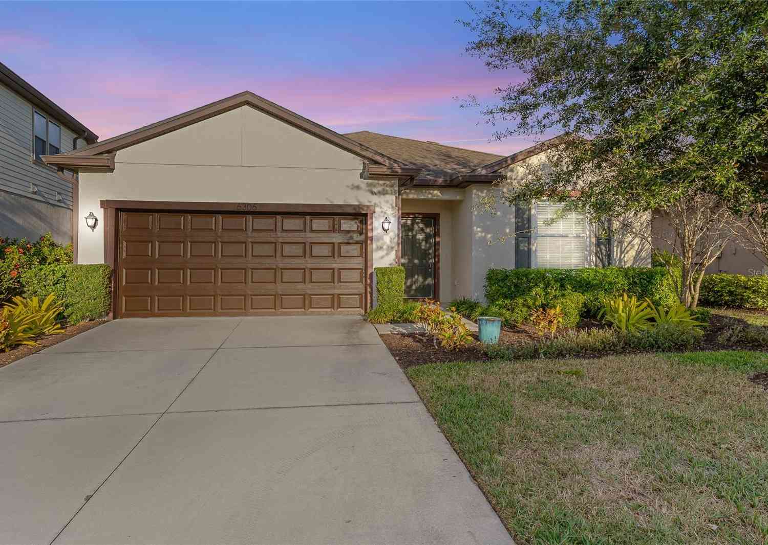 Homes For Sale - 6306 Kenava Loop<br/> PALMETTO, FL 34221