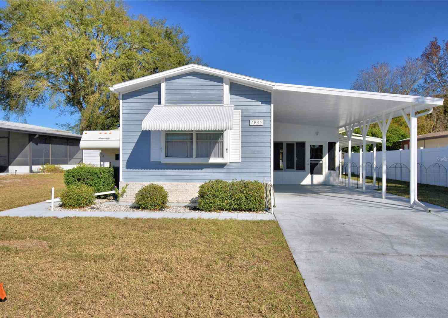 Mobile Home For Sale - 1935 Regina Drive<br/> LAKE ALFRED, FL 33850