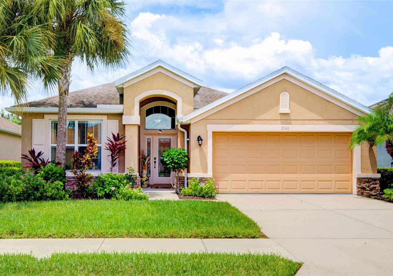Homes For Sale - 2548 Cortenova Court<br/> VENICE, FL 34292